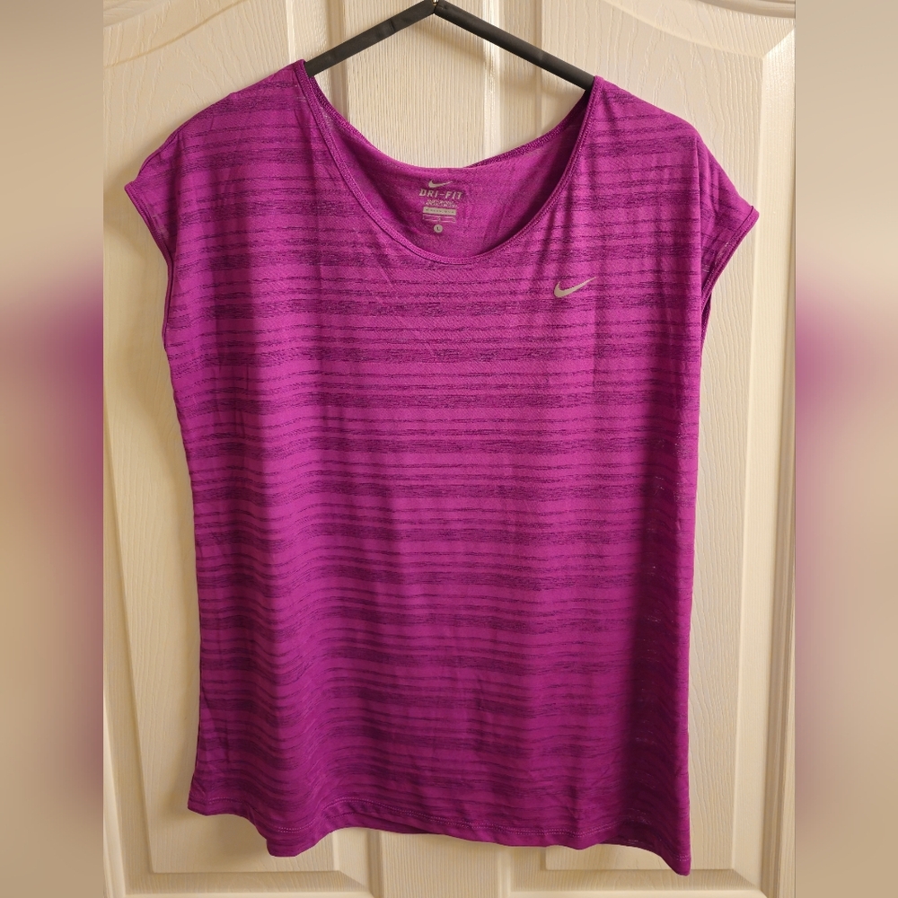 Nike Dri Fit Women's Purple Striped Top, Size Large